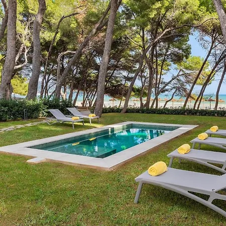 Villamar - Stunning Beachfront With Private Pool * 阿尔库迪亚港